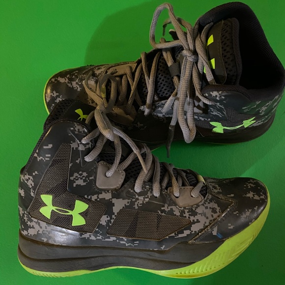 kids high top tennis shoes